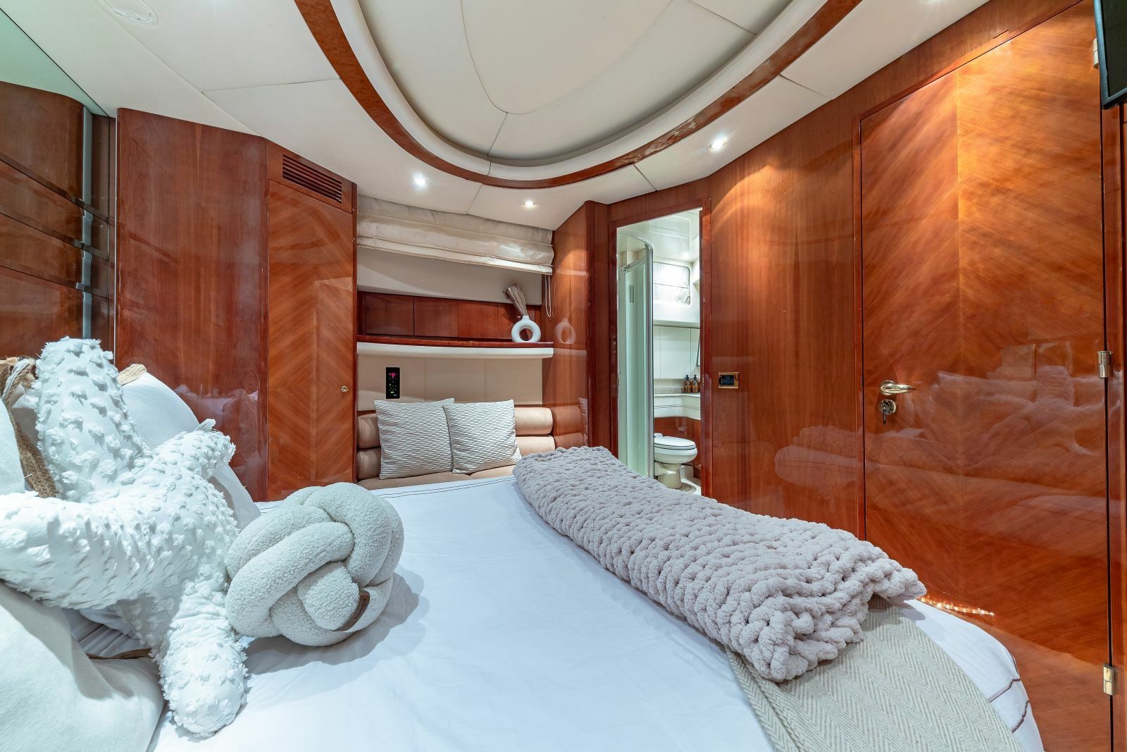 Azimut 70 Sea Jet | Salt Shaker