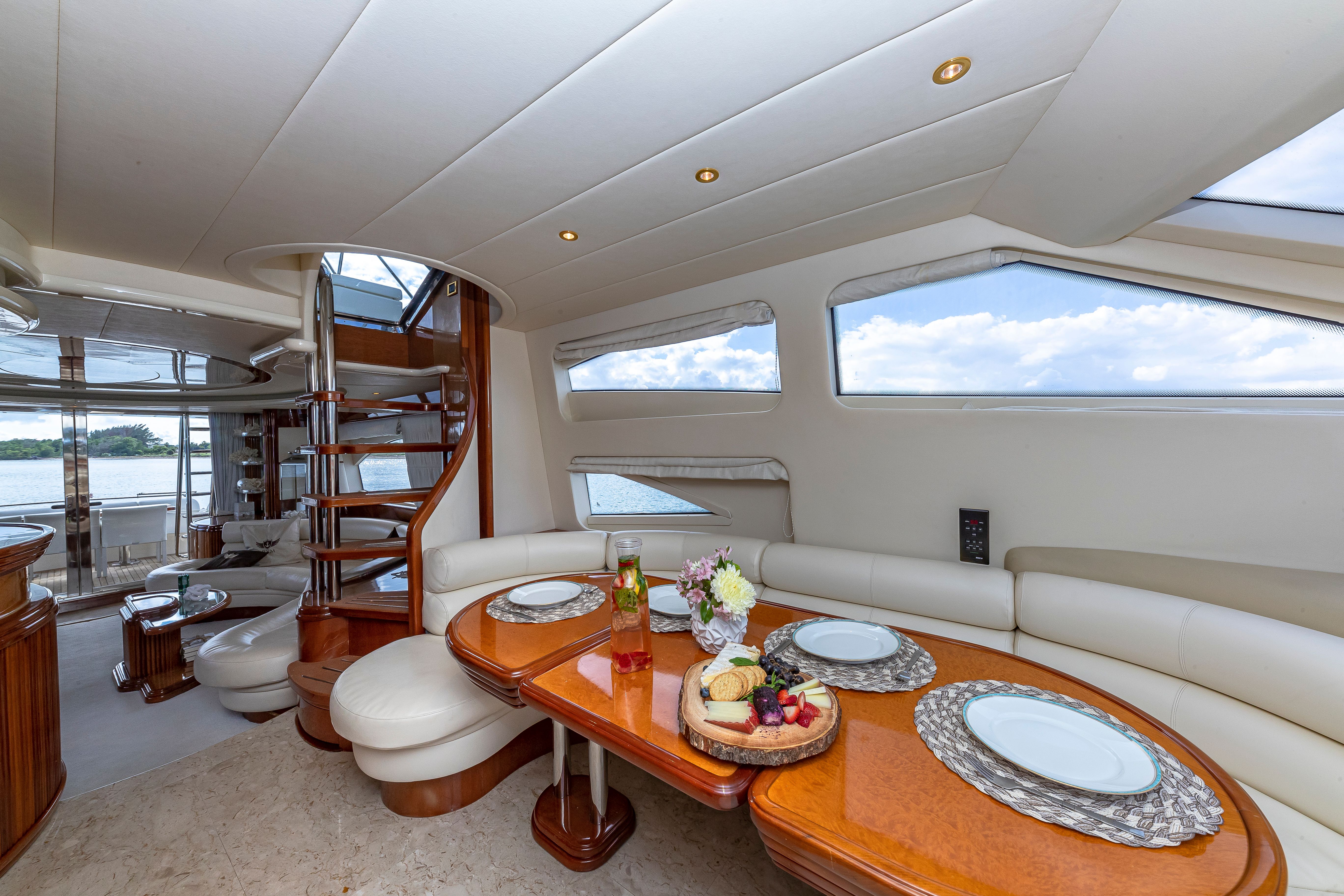 Azimut 70 Sea Jet | Salt Shaker