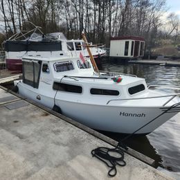Custom Built 23 | Hannah