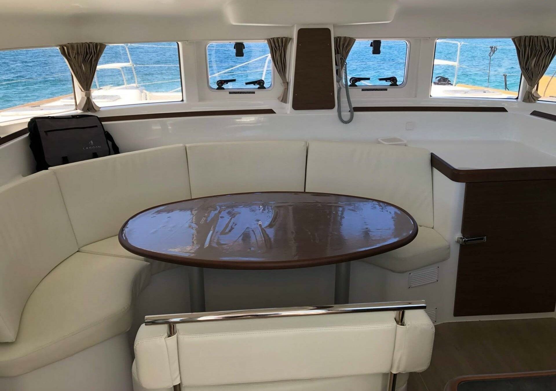 Lagoon 380 | Butterfly