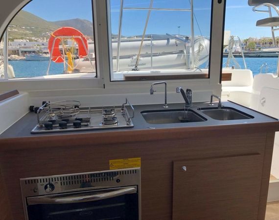 Lagoon 380 | Butterfly