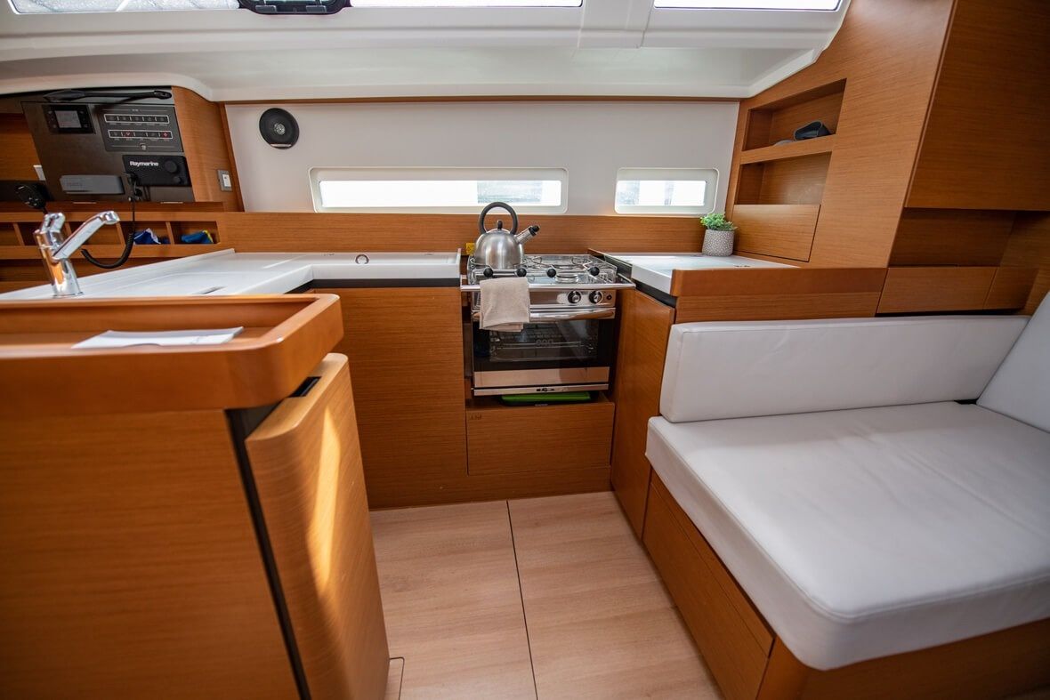 Jeanneau Sun Odyssey 410 | Nastazia
