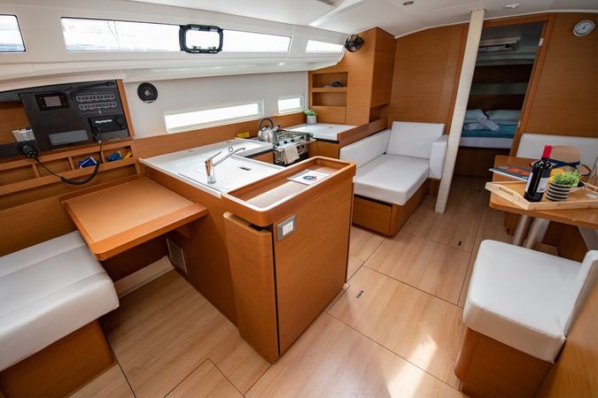 Jeanneau Sun Odyssey 410 | Nastazia