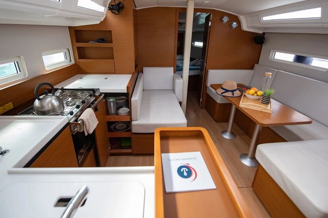 Jeanneau Sun Odyssey 410 | Nastazia