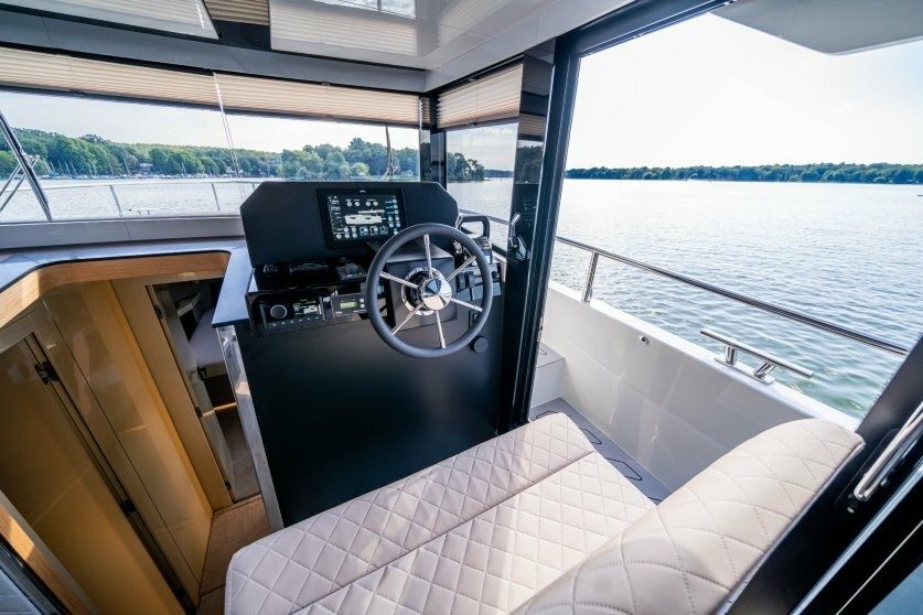 Cobra Yachts Maestro 42 | Lumipe 2