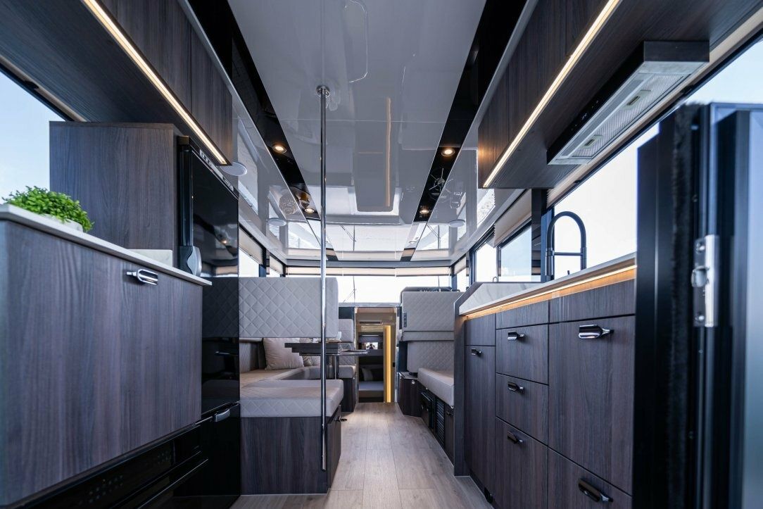 Cobra Yachts Maestro 42 | Lumipe 2