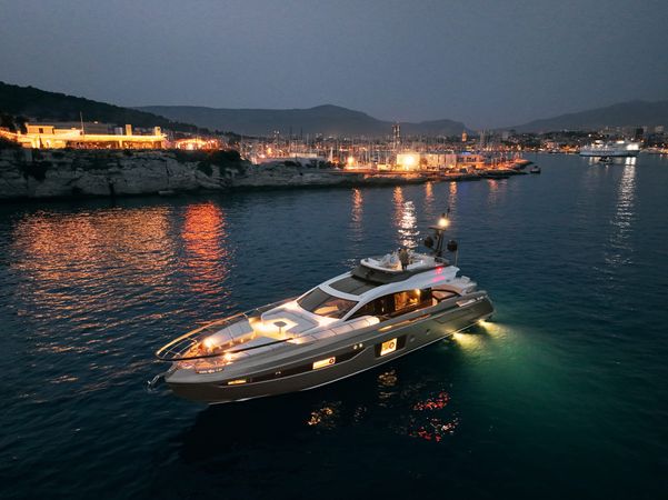 Azimut S8 | Myne