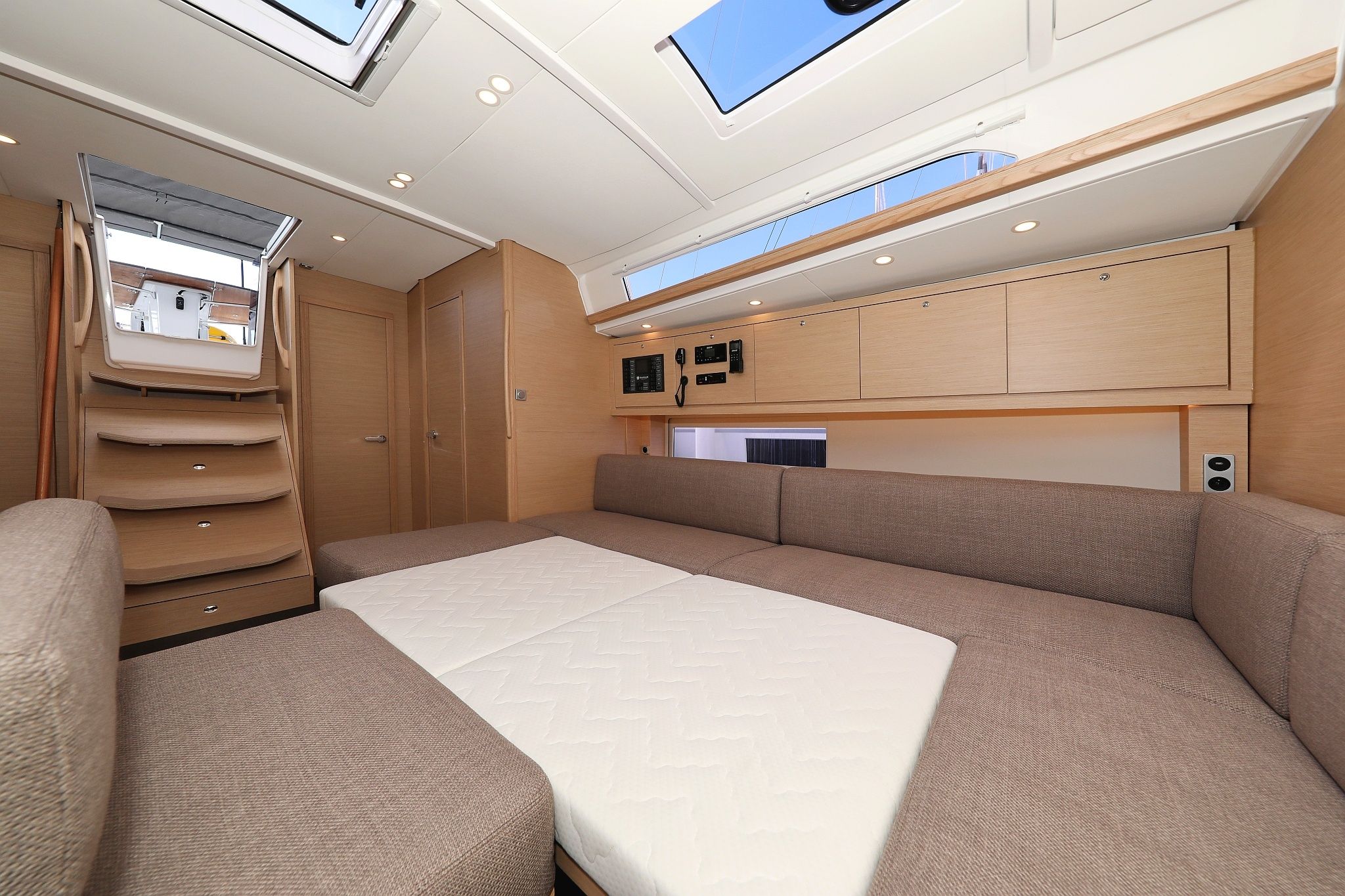 Dufour 470 | Dance