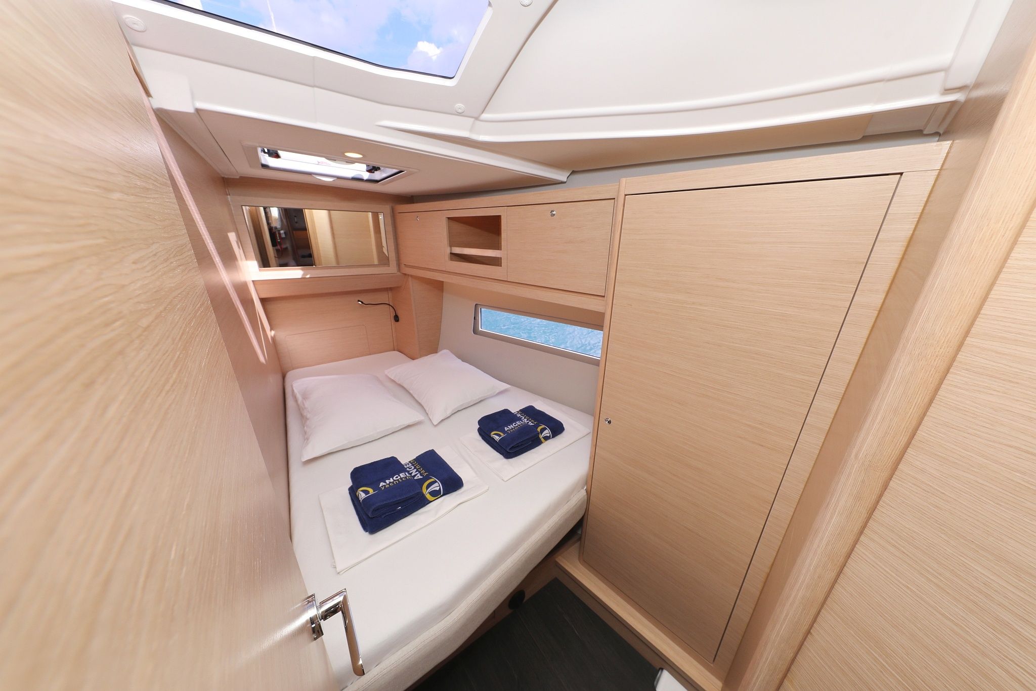 Dufour 470 | Dance