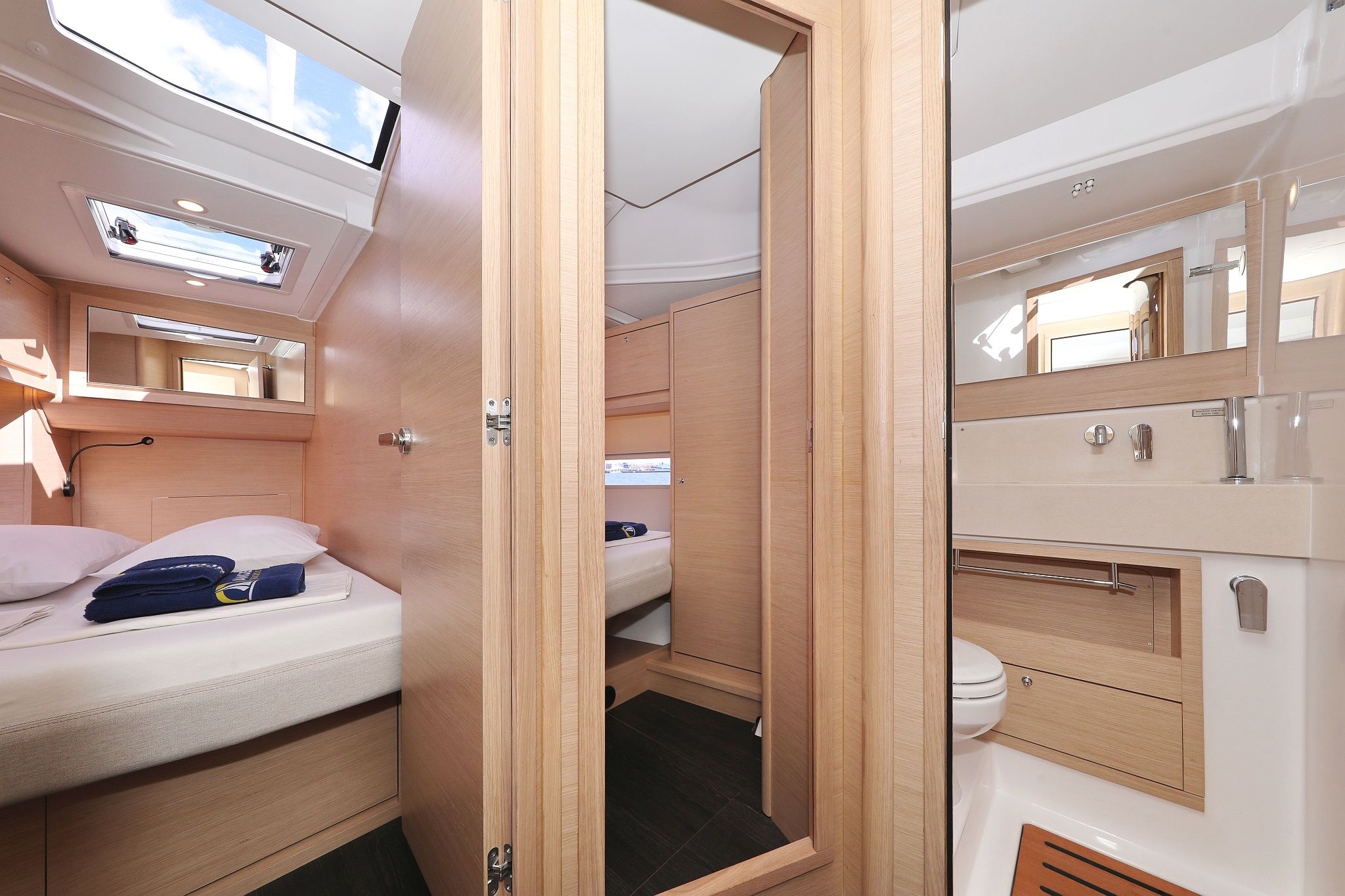 Dufour 470 | Dance