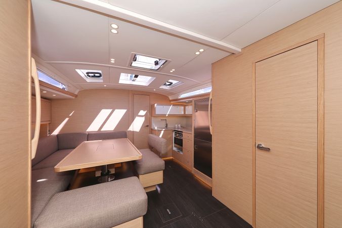 Dufour 470 | Dance