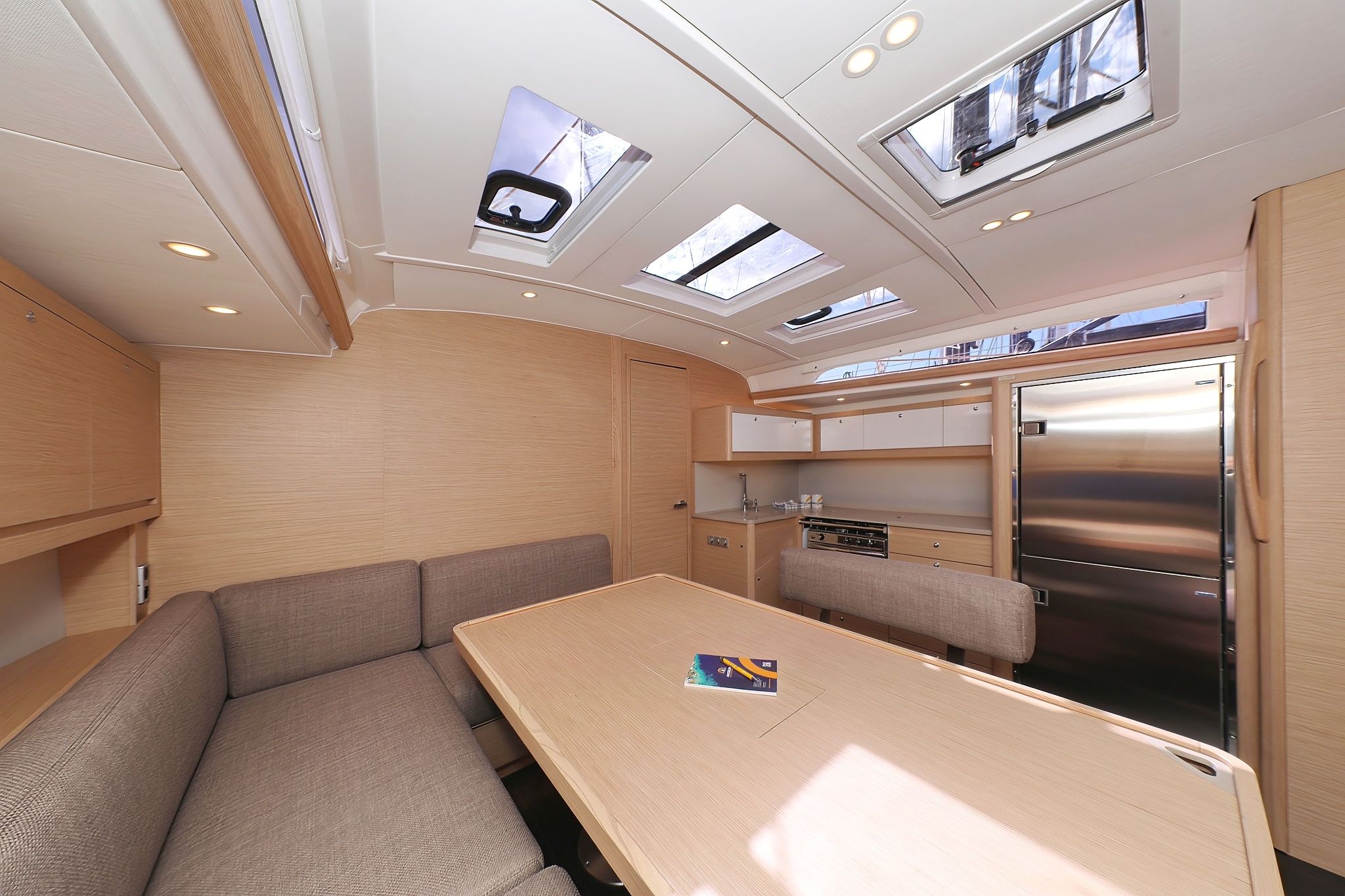 Dufour 470 | Dance