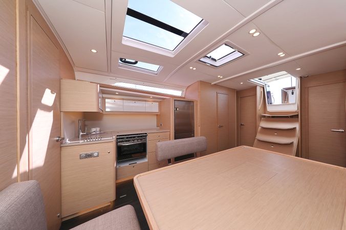 Dufour 470 | Dance