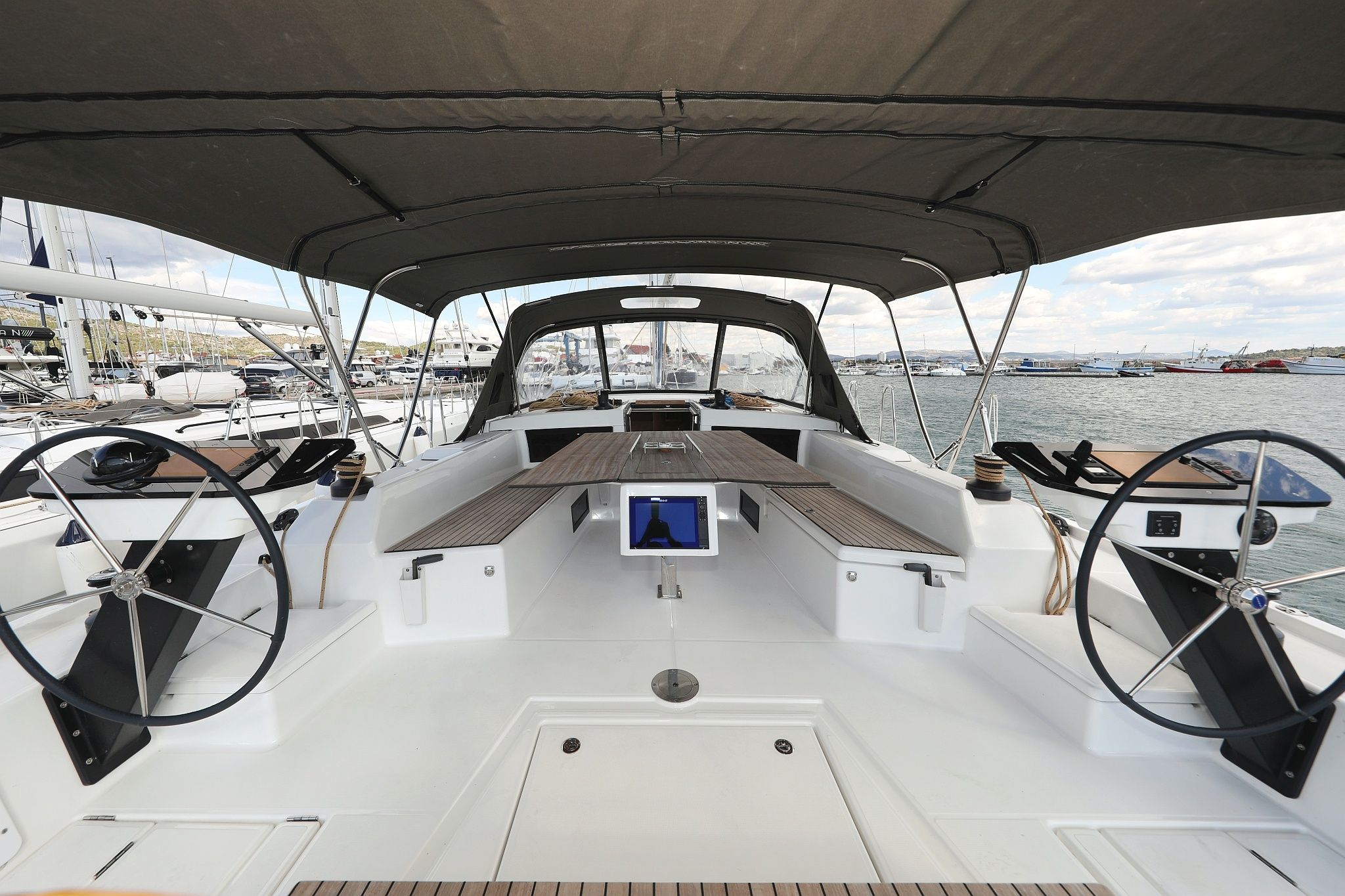 Dufour 470 | Dance