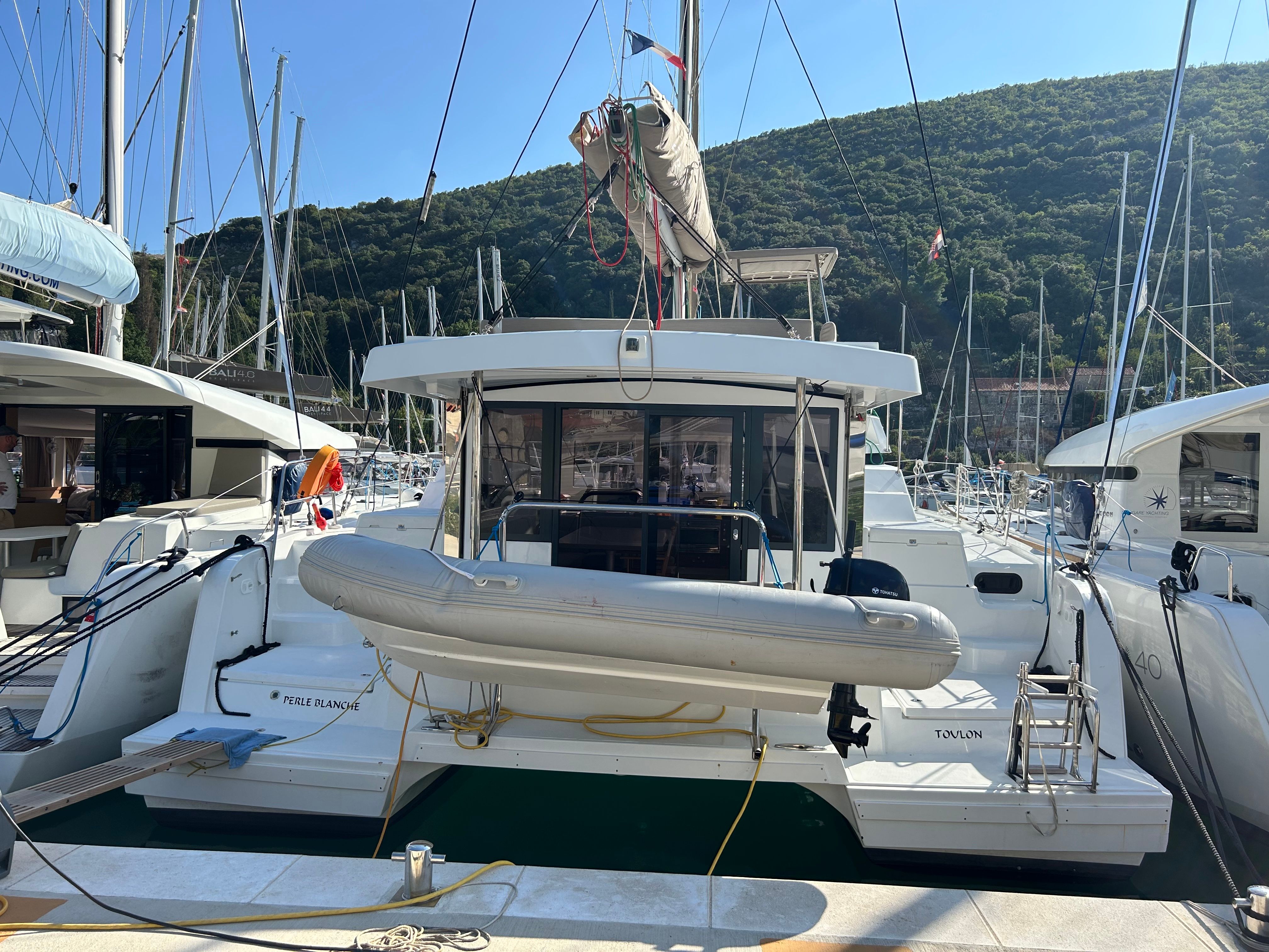 Bali Catspace | Perle Blanche