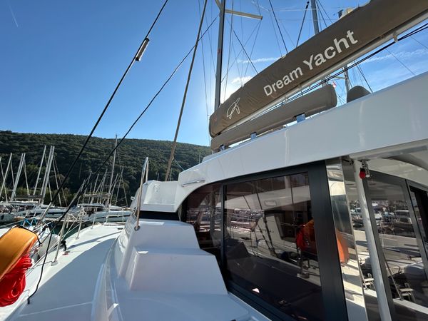 Bali Catspace | Perle Blanche