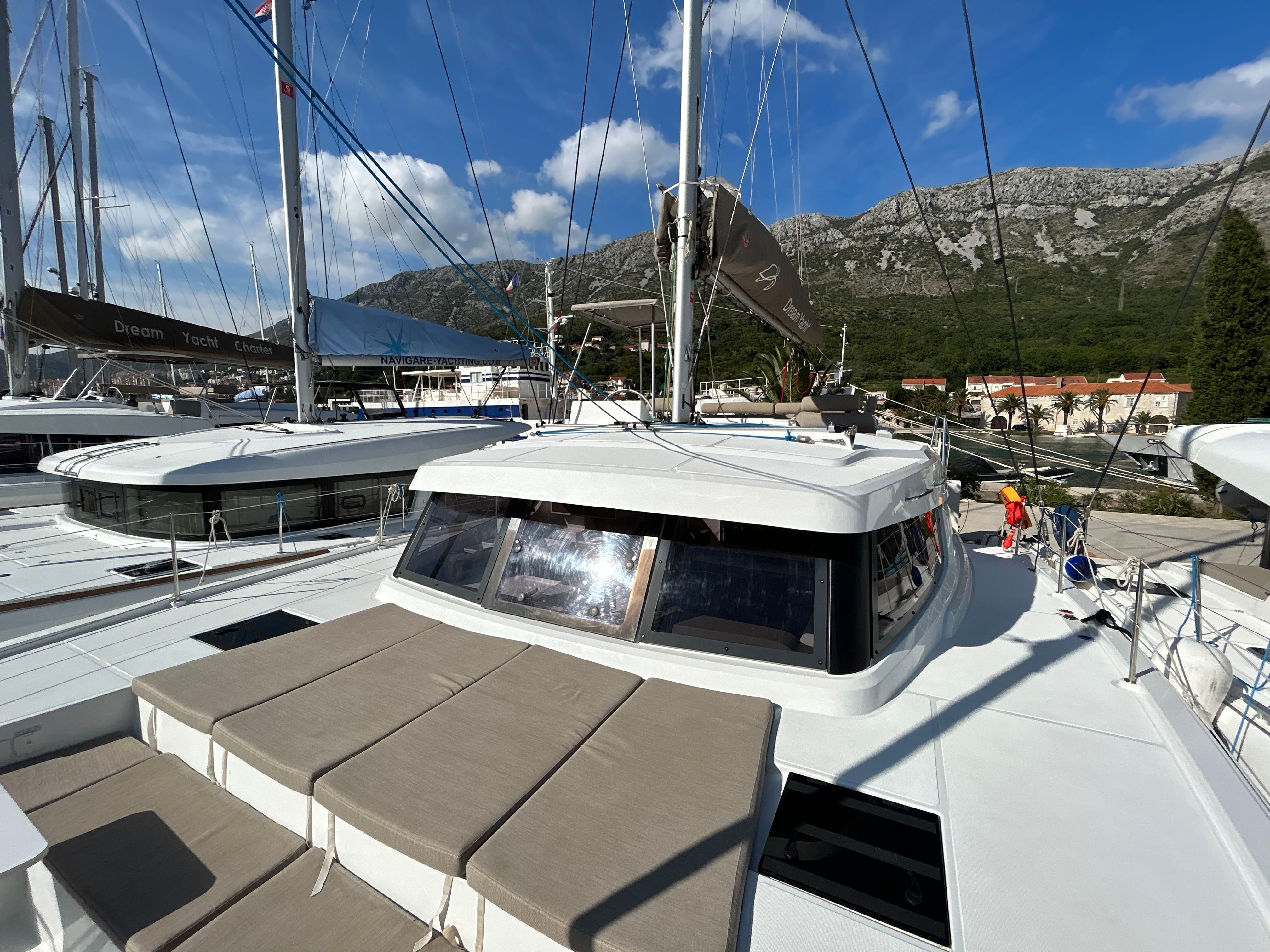 Bali Catspace | Perle Blanche