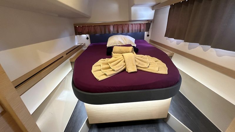 Fountaine Pajot Isla 40 | Calico