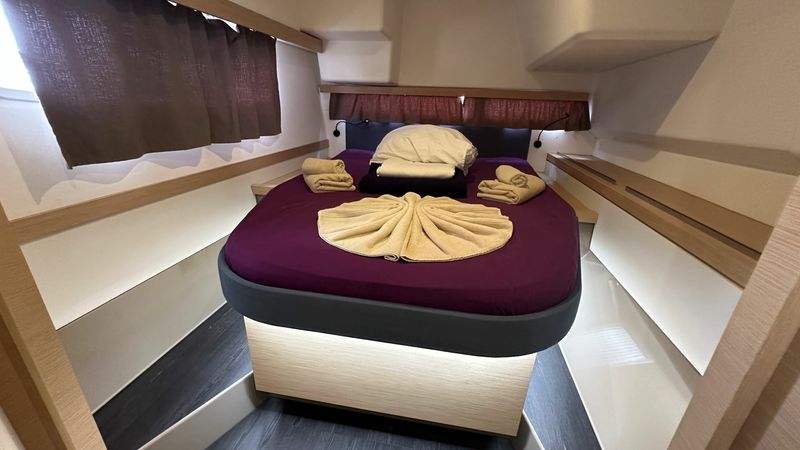 Fountaine Pajot Isla 40 | Calico