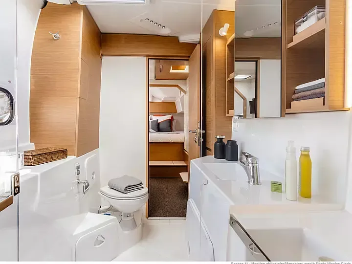 Excess 11 | Albatross