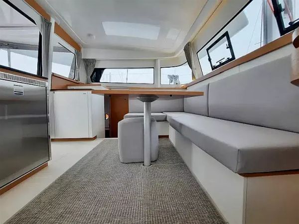 Excess 11 | Albatross