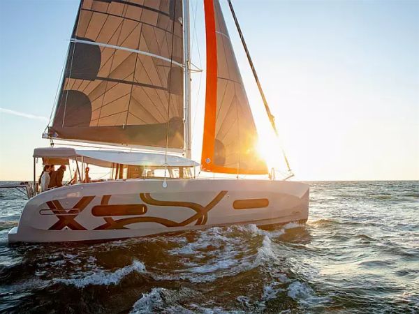 Excess 11 | Albatross