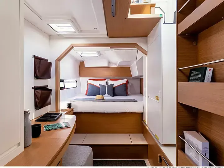 Excess 11 | Albatross