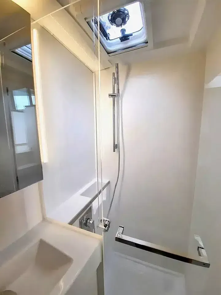 Excess 11 | Albatross