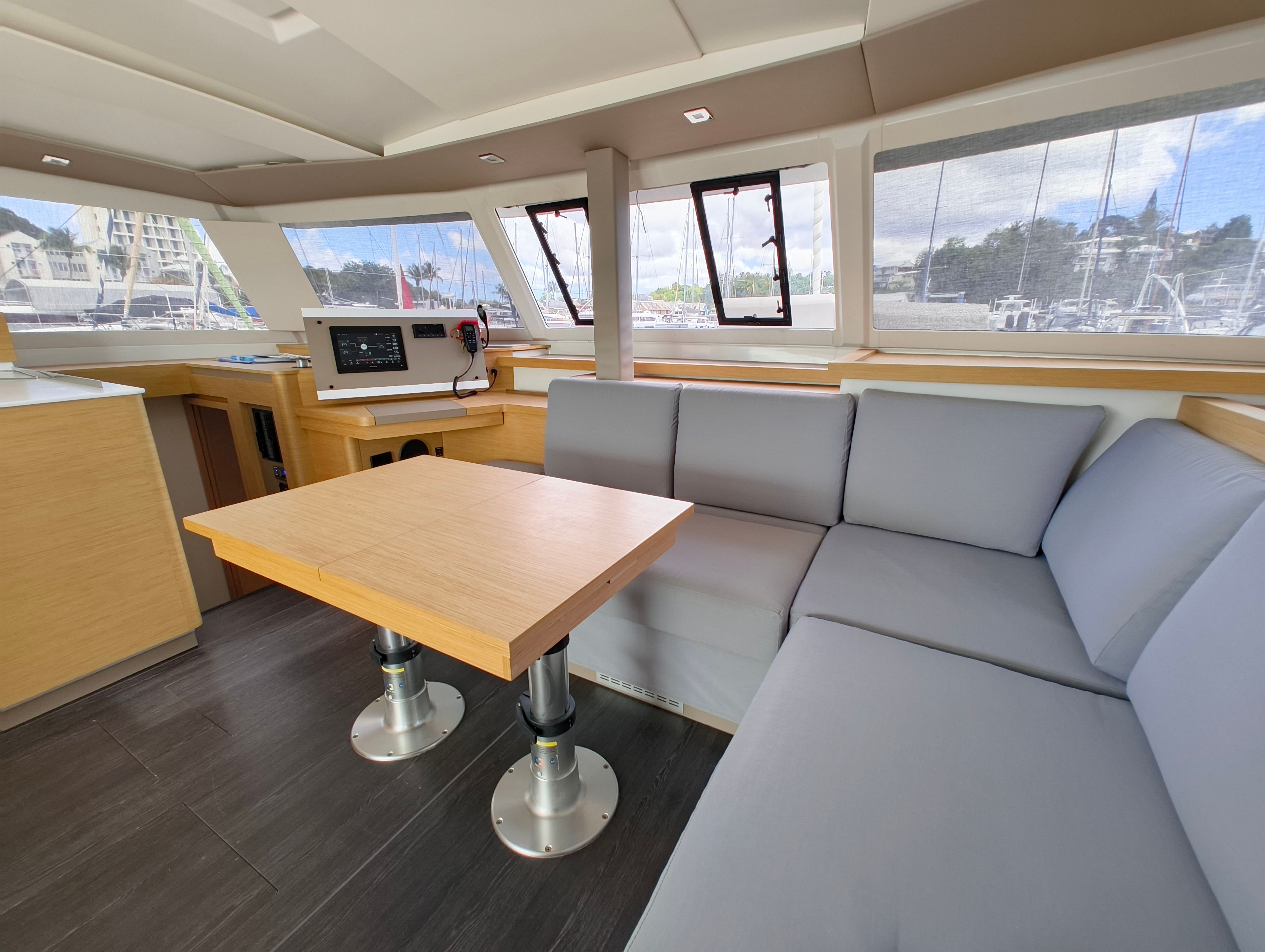 Fountaine Pajot Astrea 42 | Union