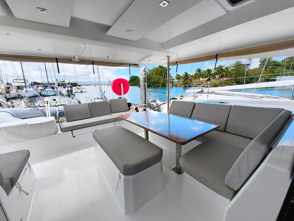 Fountaine Pajot Astrea 42 | Union