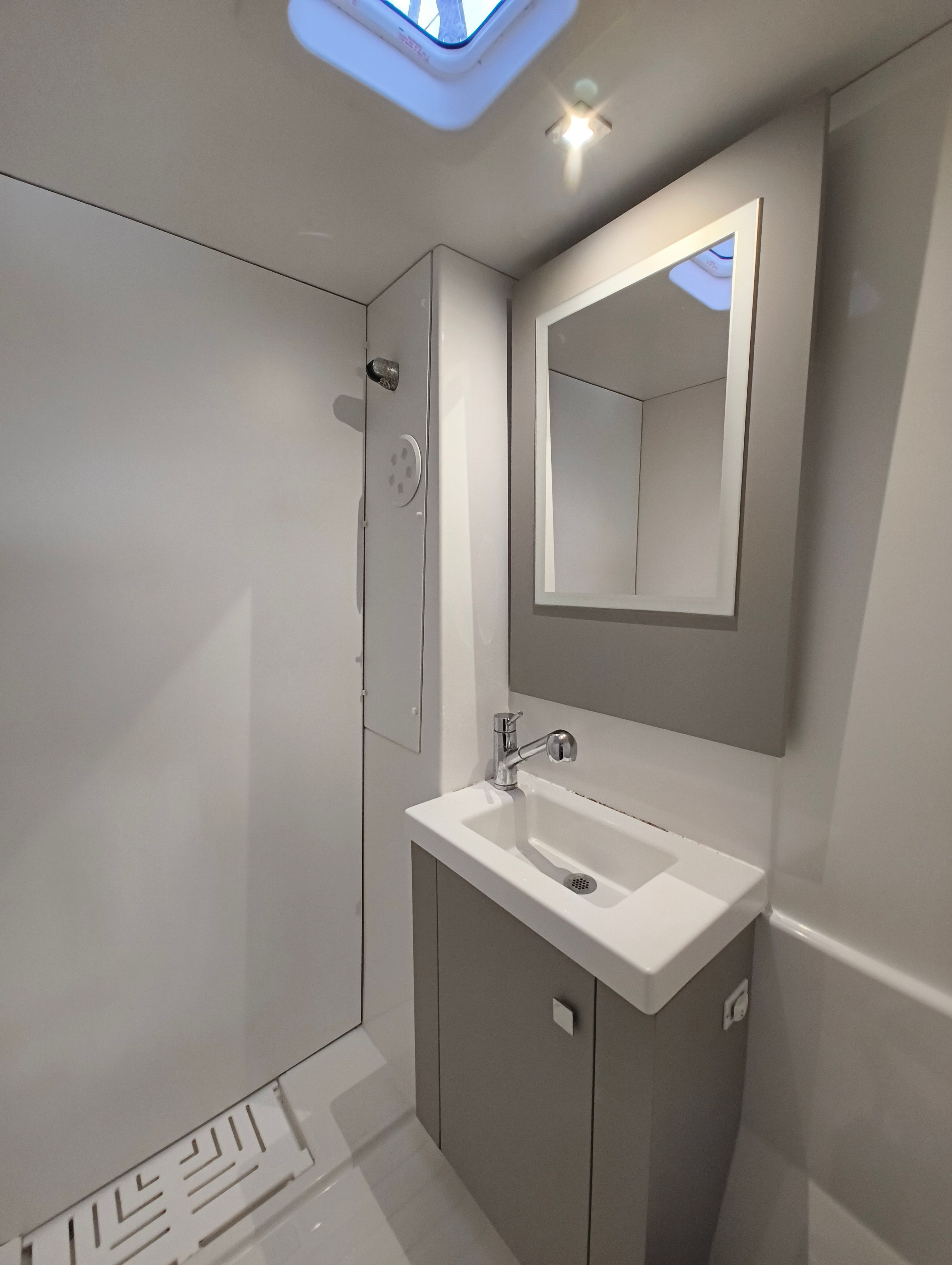 Fountaine Pajot Astrea 42 | Union