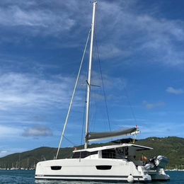 Fountaine Pajot Isla 40 | Mustique