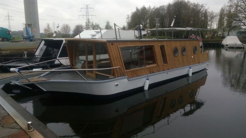 Trawler YB35 | Enter