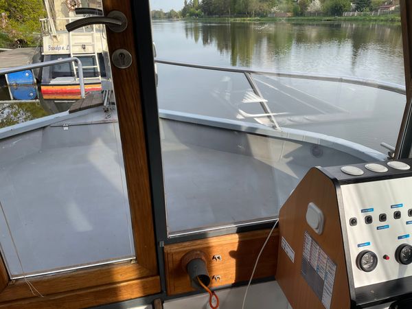 Trawler YB35 | Enter