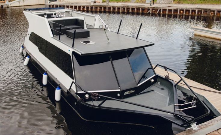 Trawler YB35 | Karolína