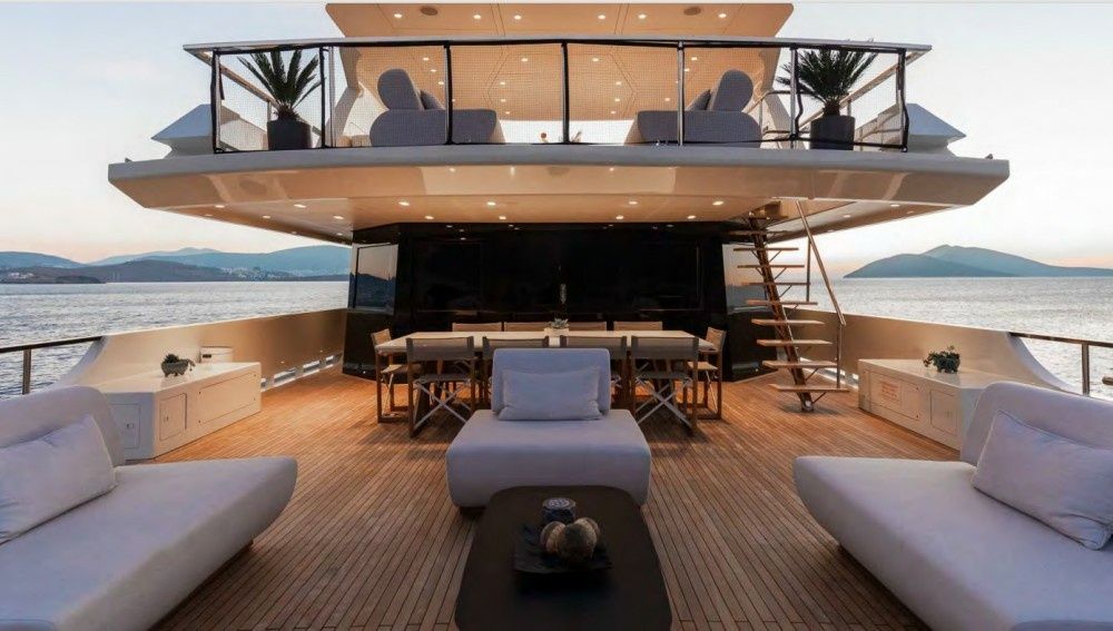 Custom Built 131 | Illusion 2