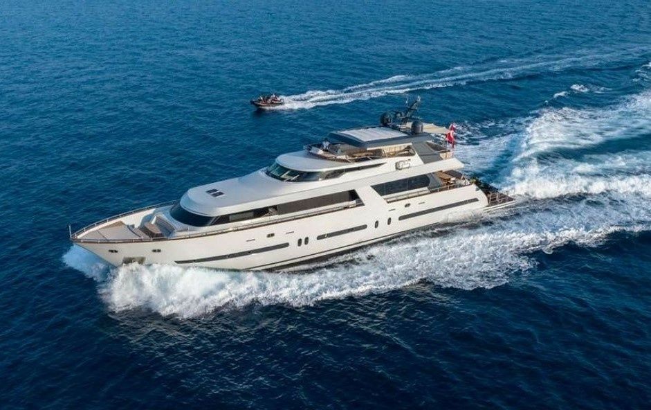 Custom Built 115 | Yacht Go