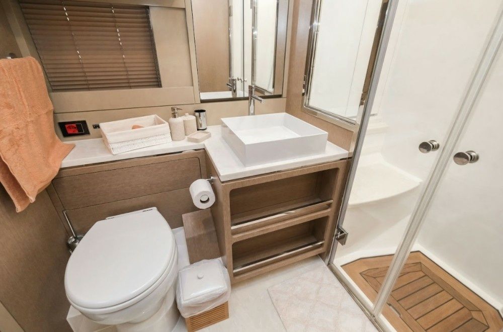 Sirena Yachts 68 | La Luna