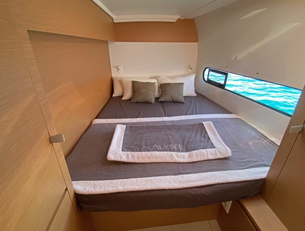 Excess 11 | Pontinesia