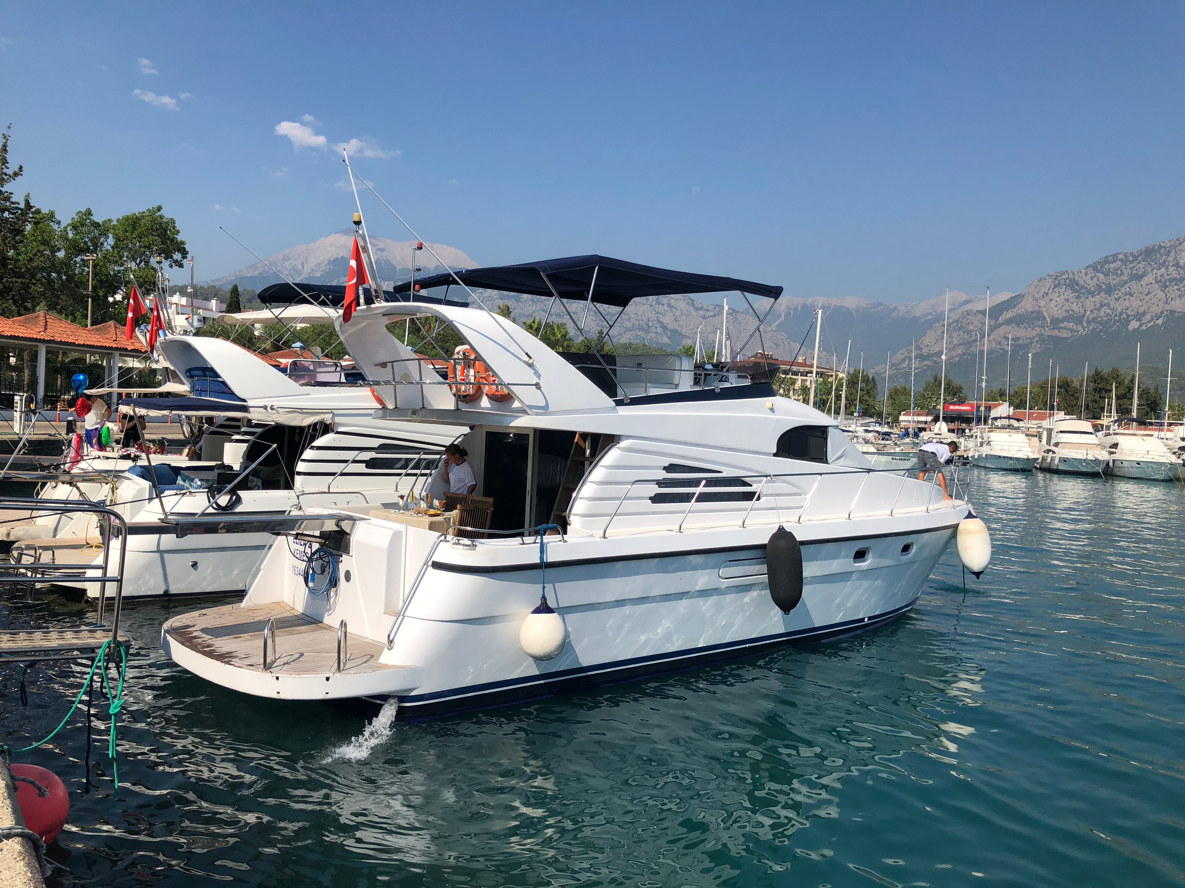 Custom Built 52 | Eliza 2