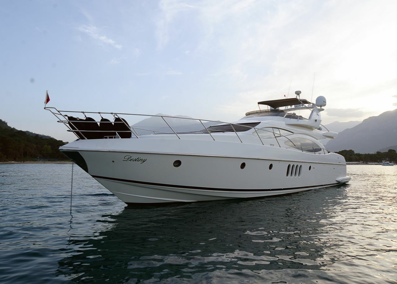 Azimut 72 | Destiny