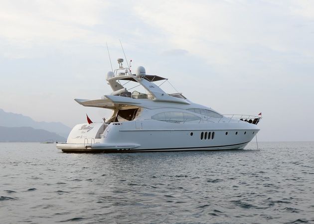 Azimut 72 | Destiny