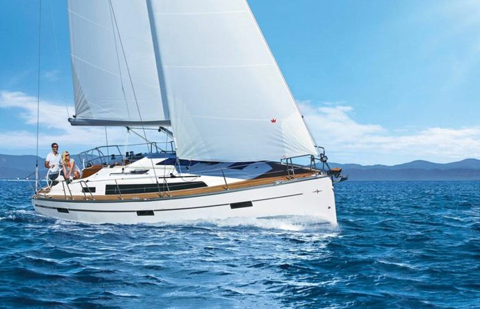 Bavaria Cruiser 37 | Sayra