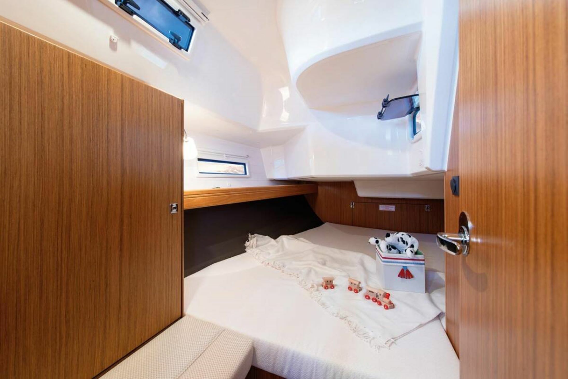 Bavaria Cruiser 37 | Sayra
