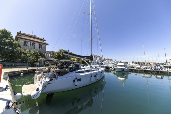 Elan 45 Impression | Amaretto