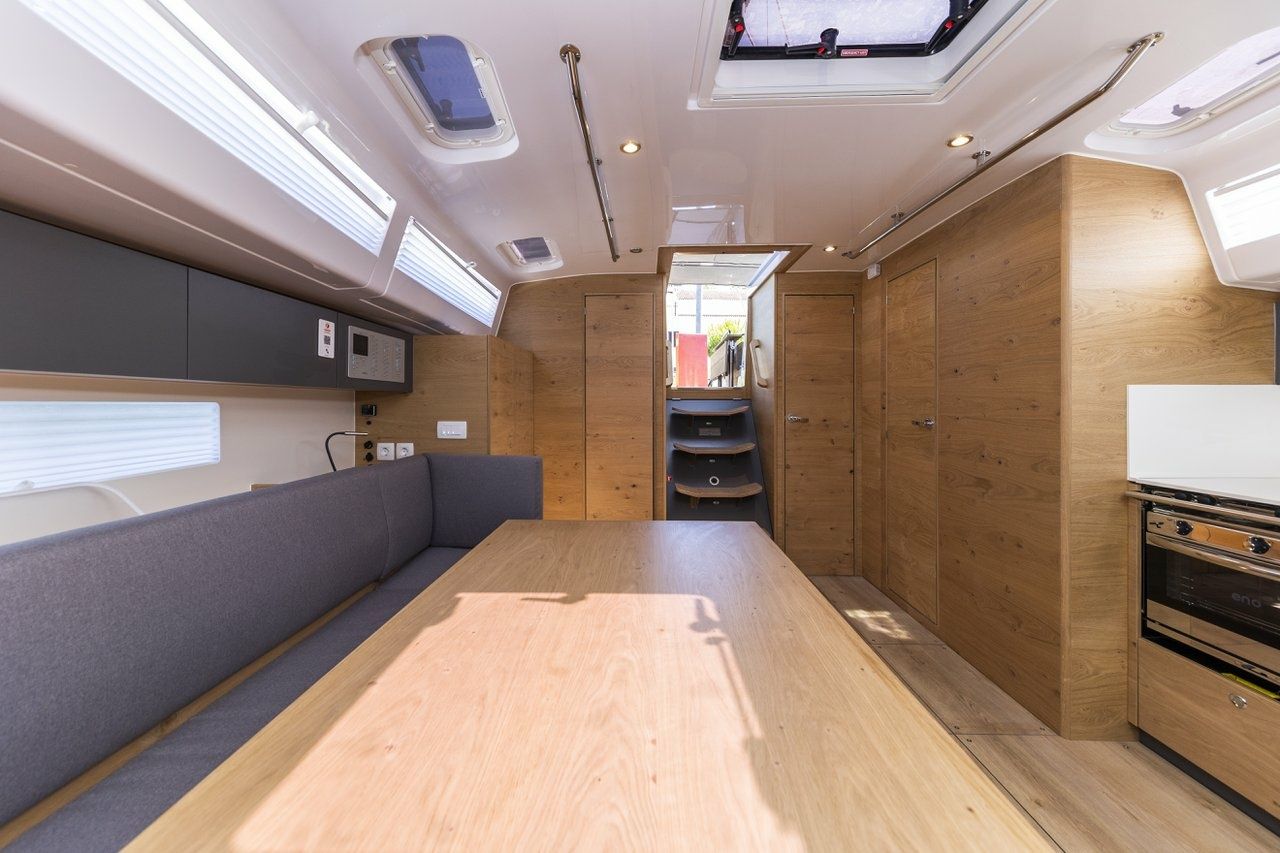 Elan 45 Impression | Amaretto