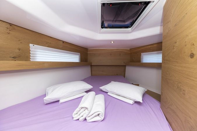 Elan 45 Impression | Amaretto