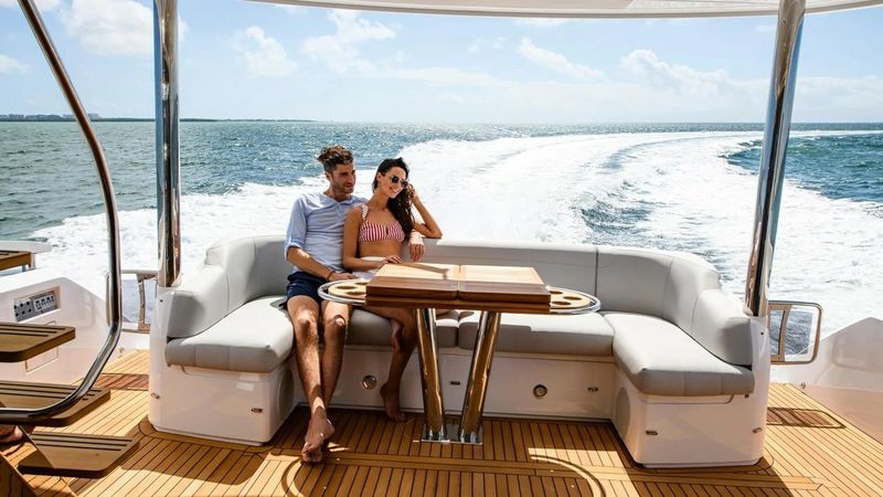 Sunseeker Manhattan 68 | Apollo