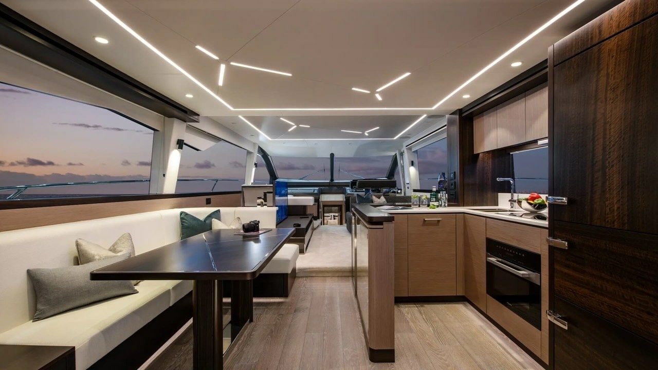 Sunseeker Manhattan 68 | Apollo