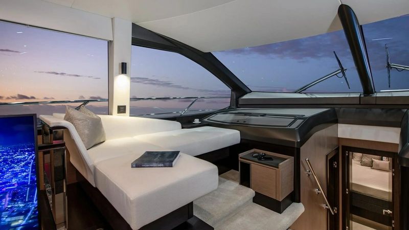 Sunseeker Manhattan 68 | Apollo